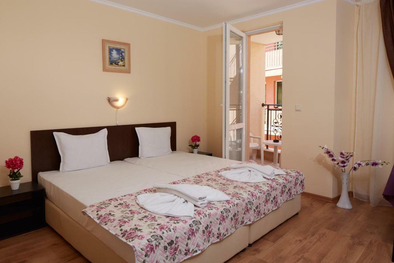 Feniks Apartments Несебр Экстерьер фото