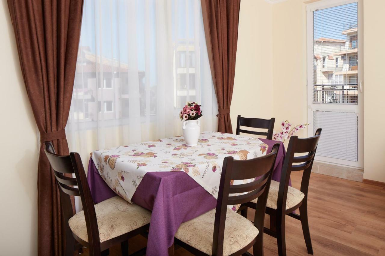 Feniks Apartments Несебр Экстерьер фото