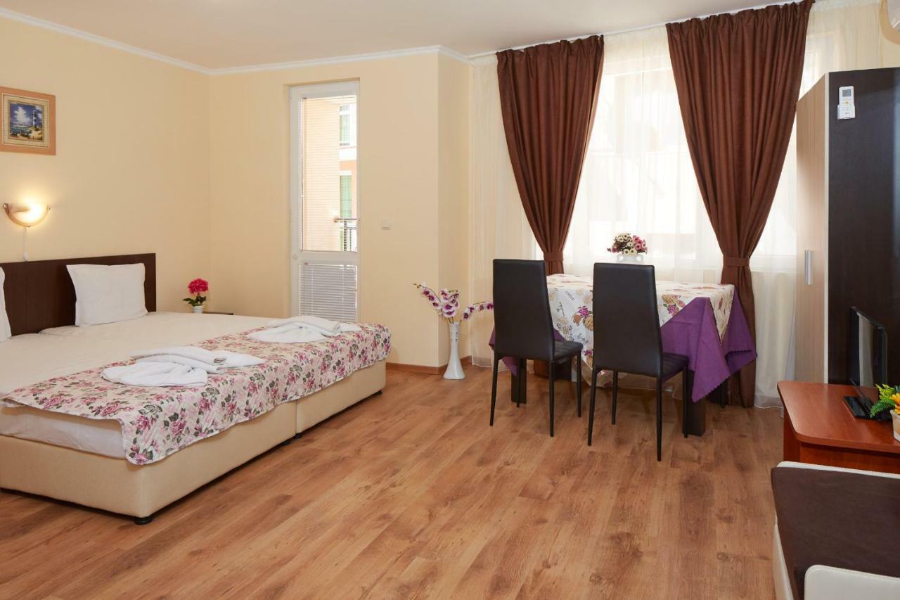 Feniks Apartments Несебр Экстерьер фото