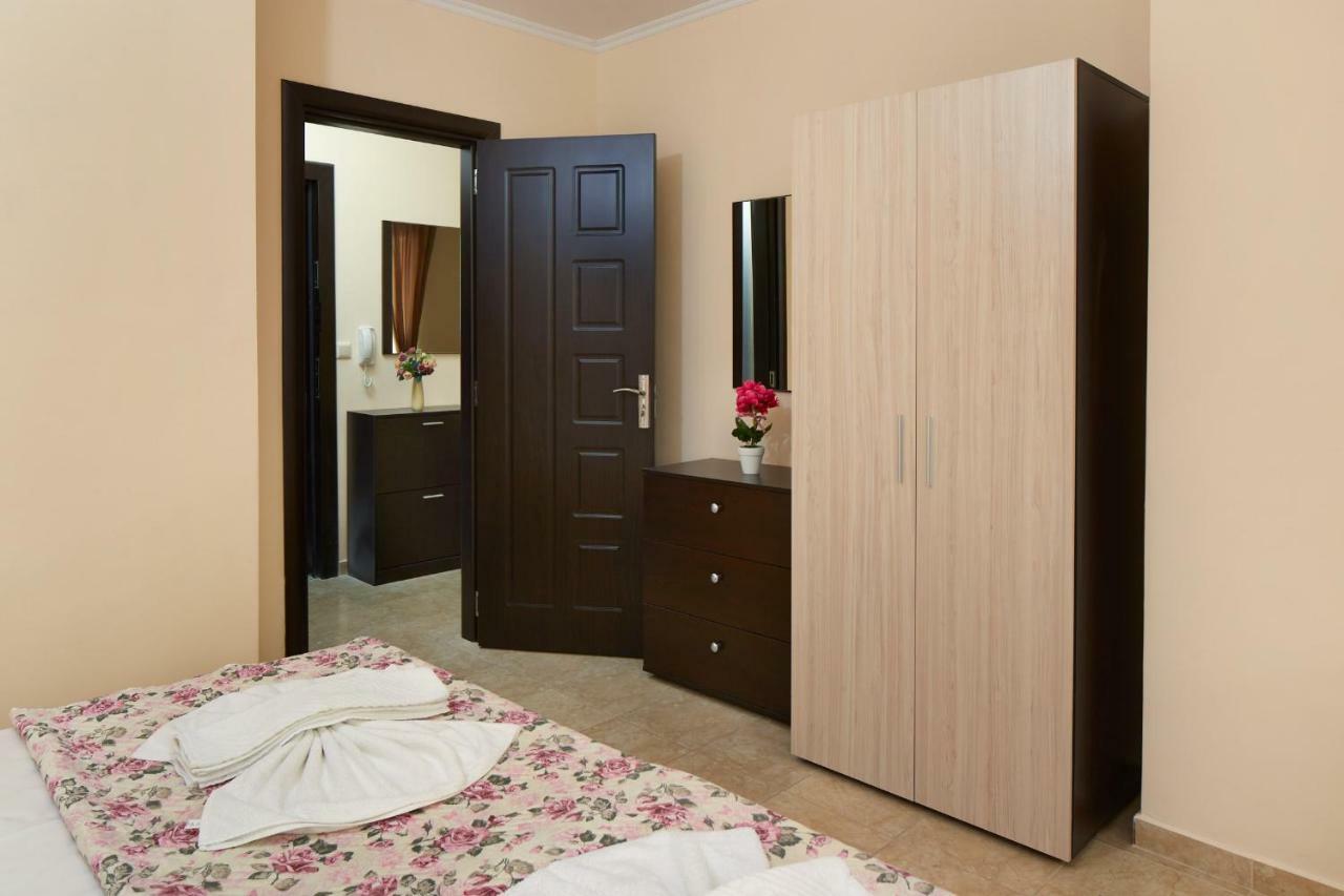 Feniks Apartments Несебр Экстерьер фото